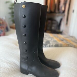 Gucci Women’s Black Leather Riding Boots with Buttons
